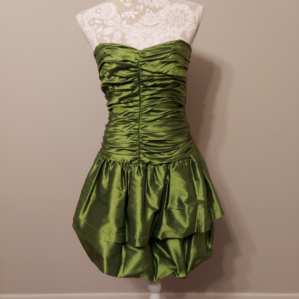 NWT Phoebe Couture Green Silk Strapless Mini Dress Size 6